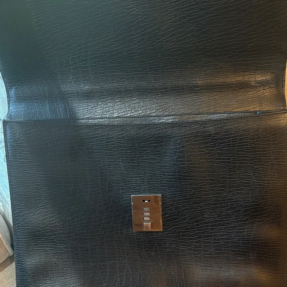 Gucci Black Leather Men's Briefcase with Combination Lock